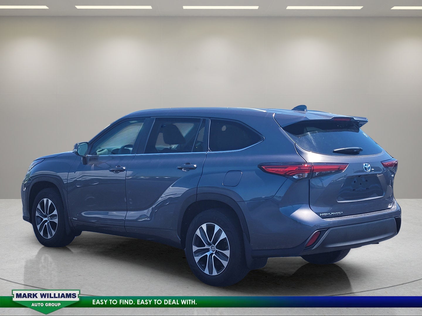 2023 Toyota Highlander Hybrid XLE