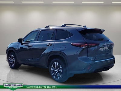 2024 Toyota Highlander XLE