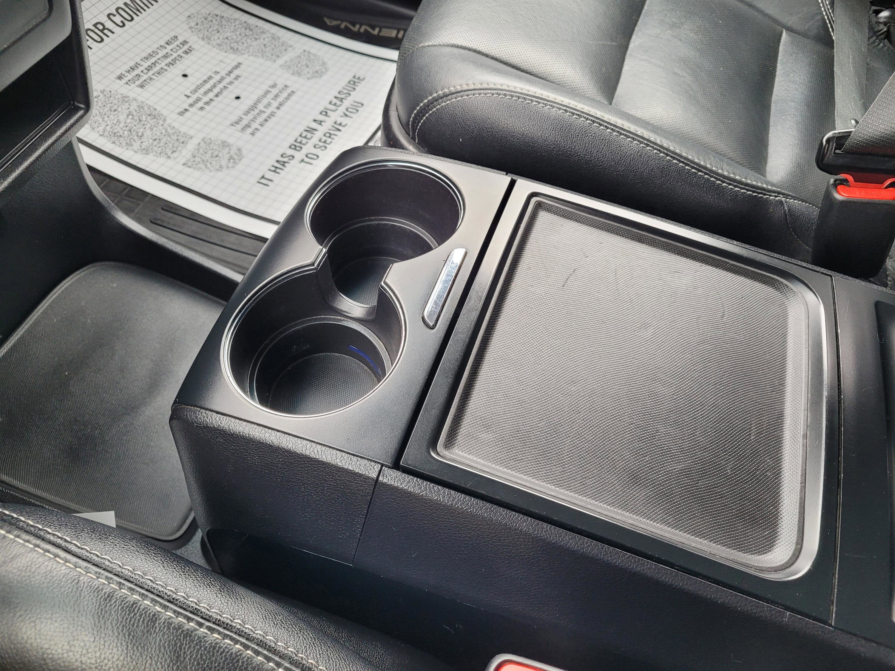 2015 Toyota Sienna SE 8 Passenger