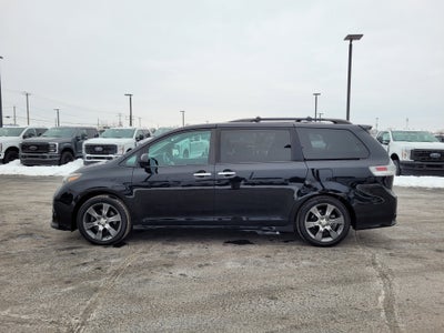 2015 Toyota Sienna SE 8 Passenger