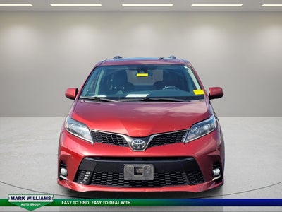2018 Toyota Sienna SE 8 Passenger