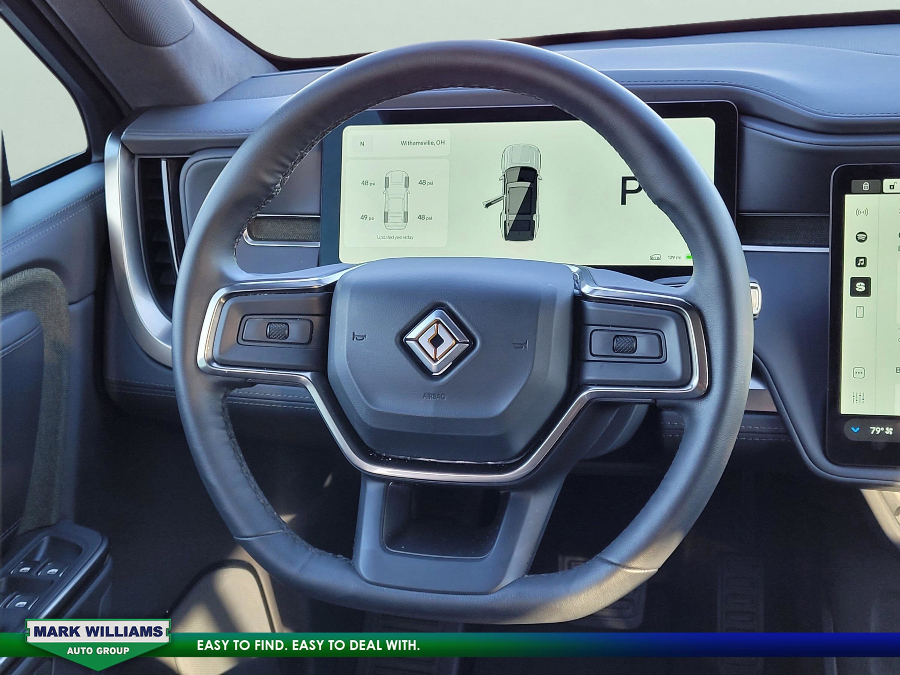 2025 Rivian R1S Adventure