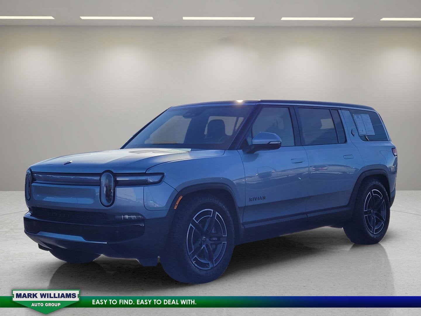 2025 Rivian R1S Adventure