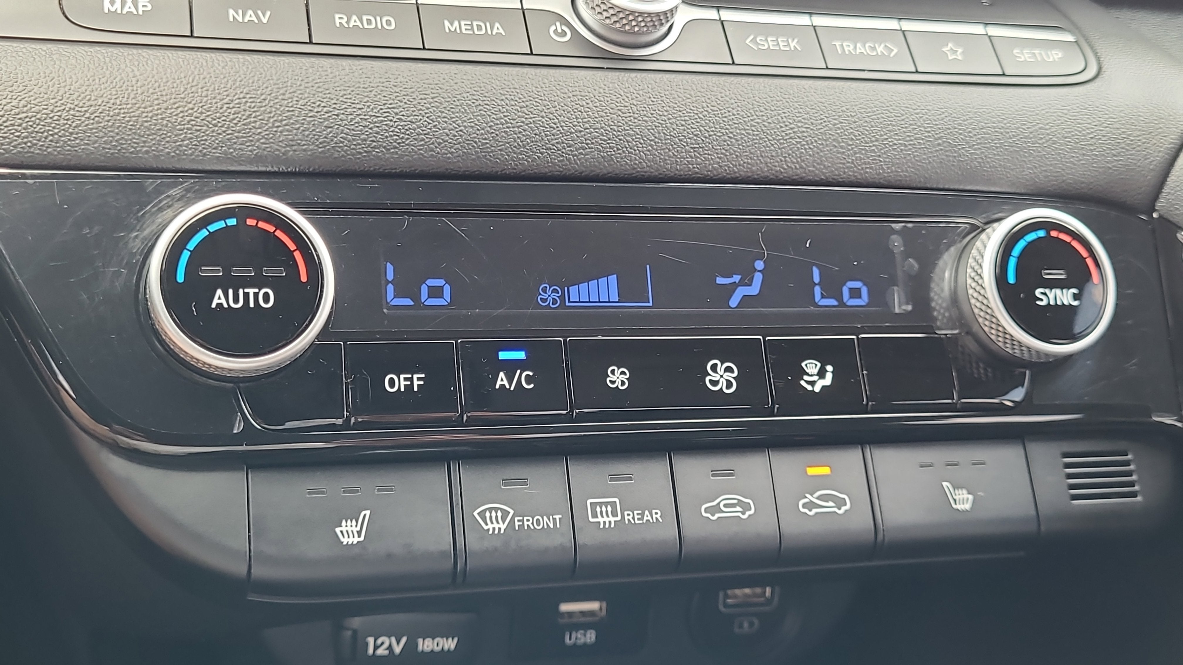 2022 Hyundai Elantra Limited