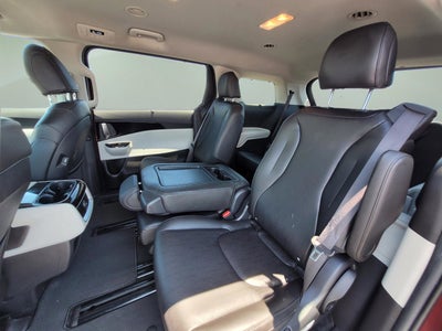 2022 Kia Carnival EX