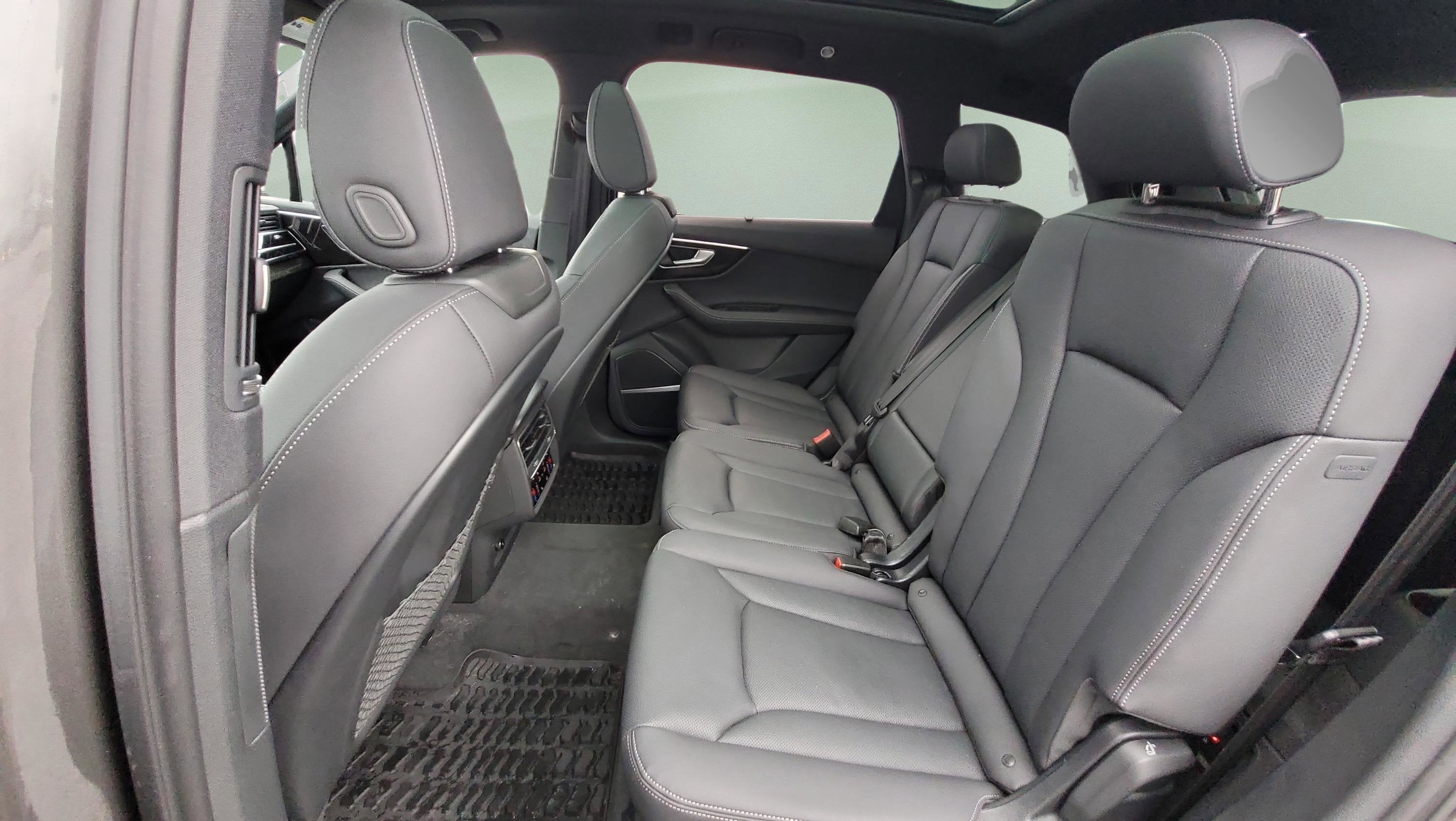 2025 Audi Q7 55 Premium Plus quattro