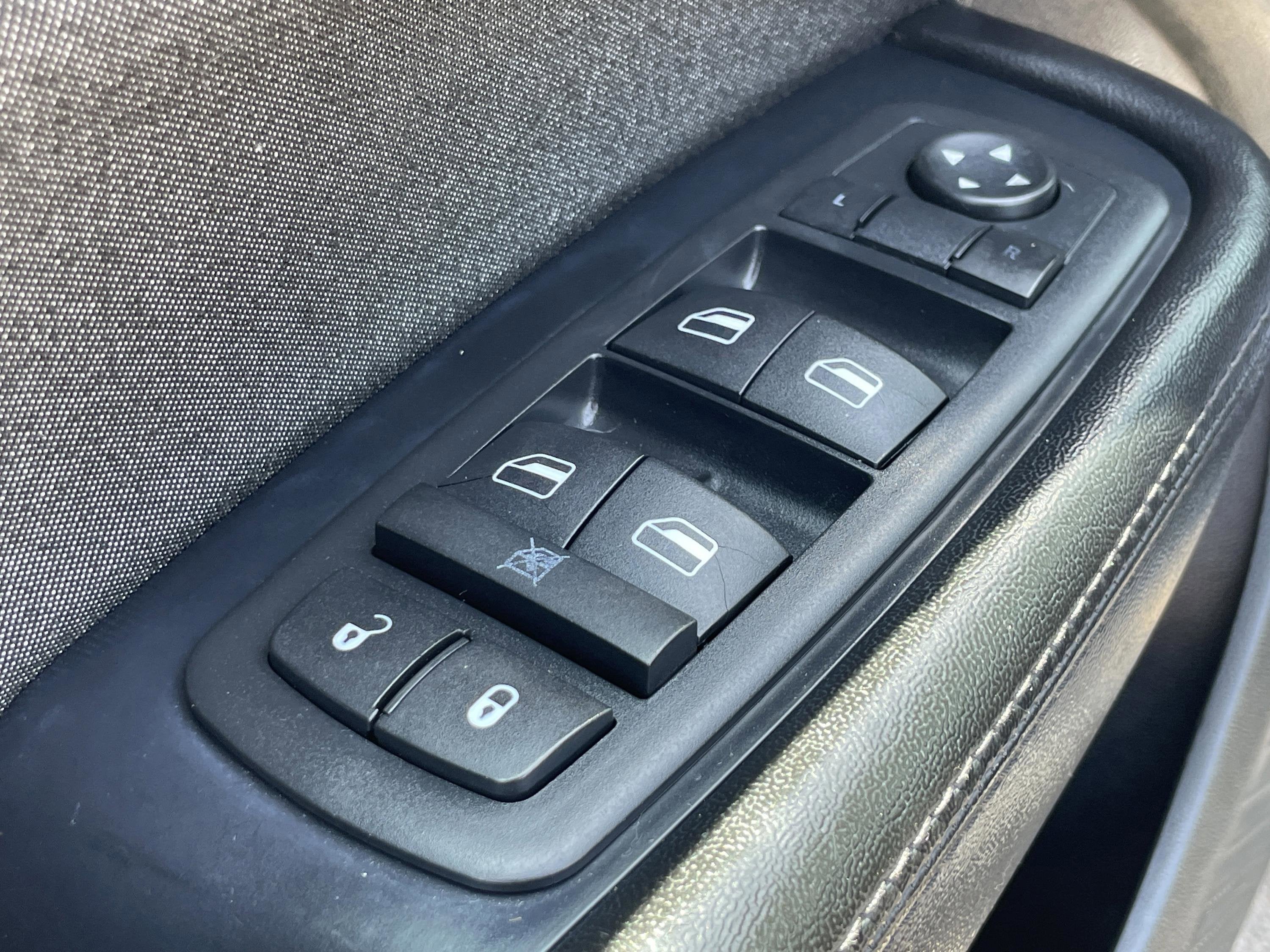 2013 Dodge Dart SE/AERO