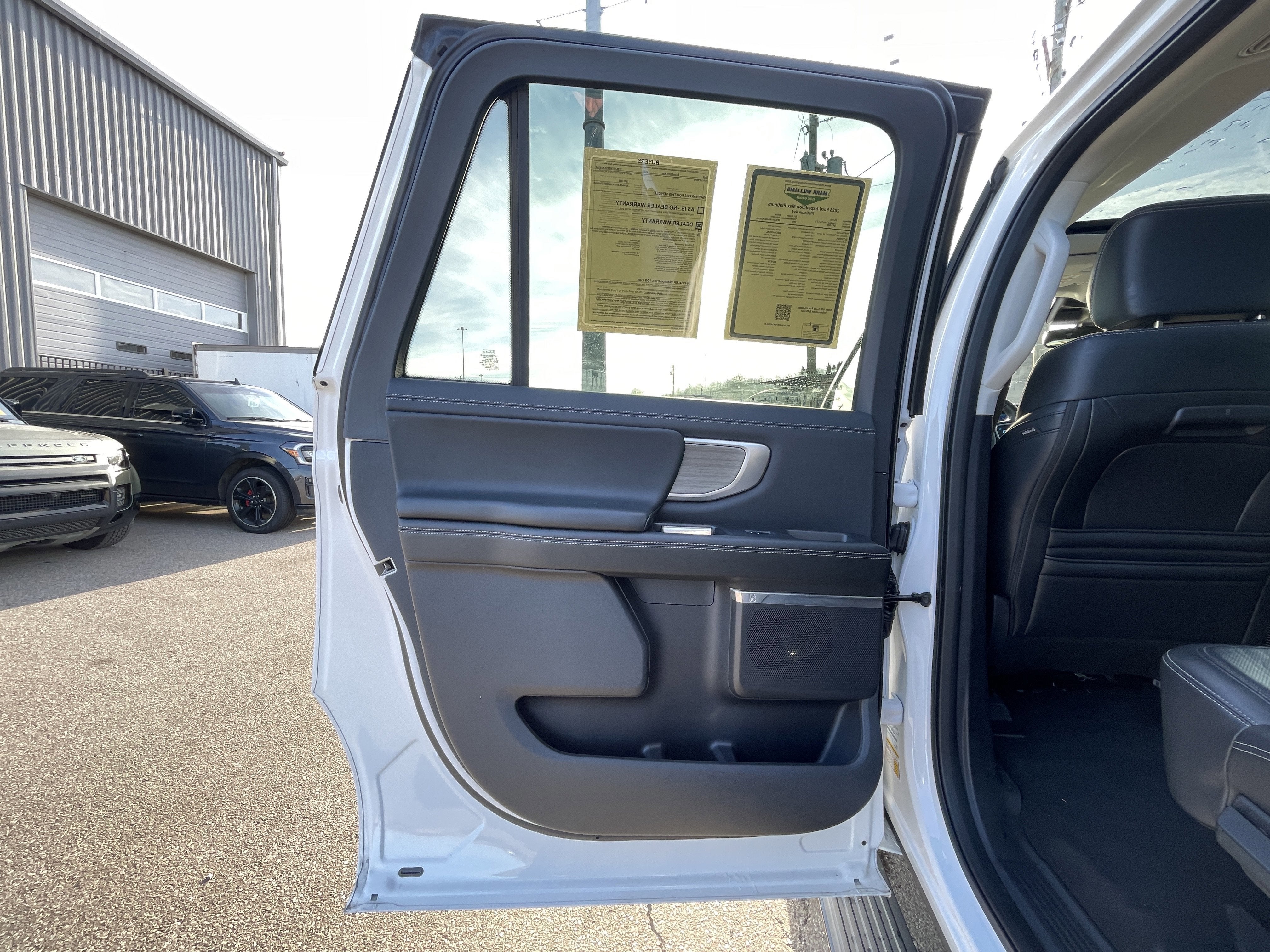 2025 Ford Expedition Max Platinum