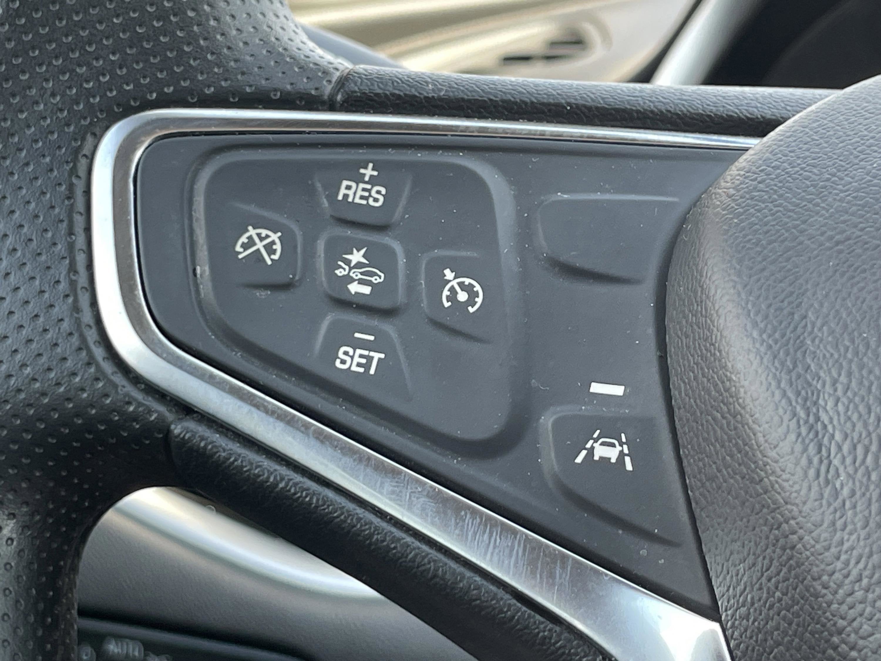2024 Chevrolet Malibu LS 1FL