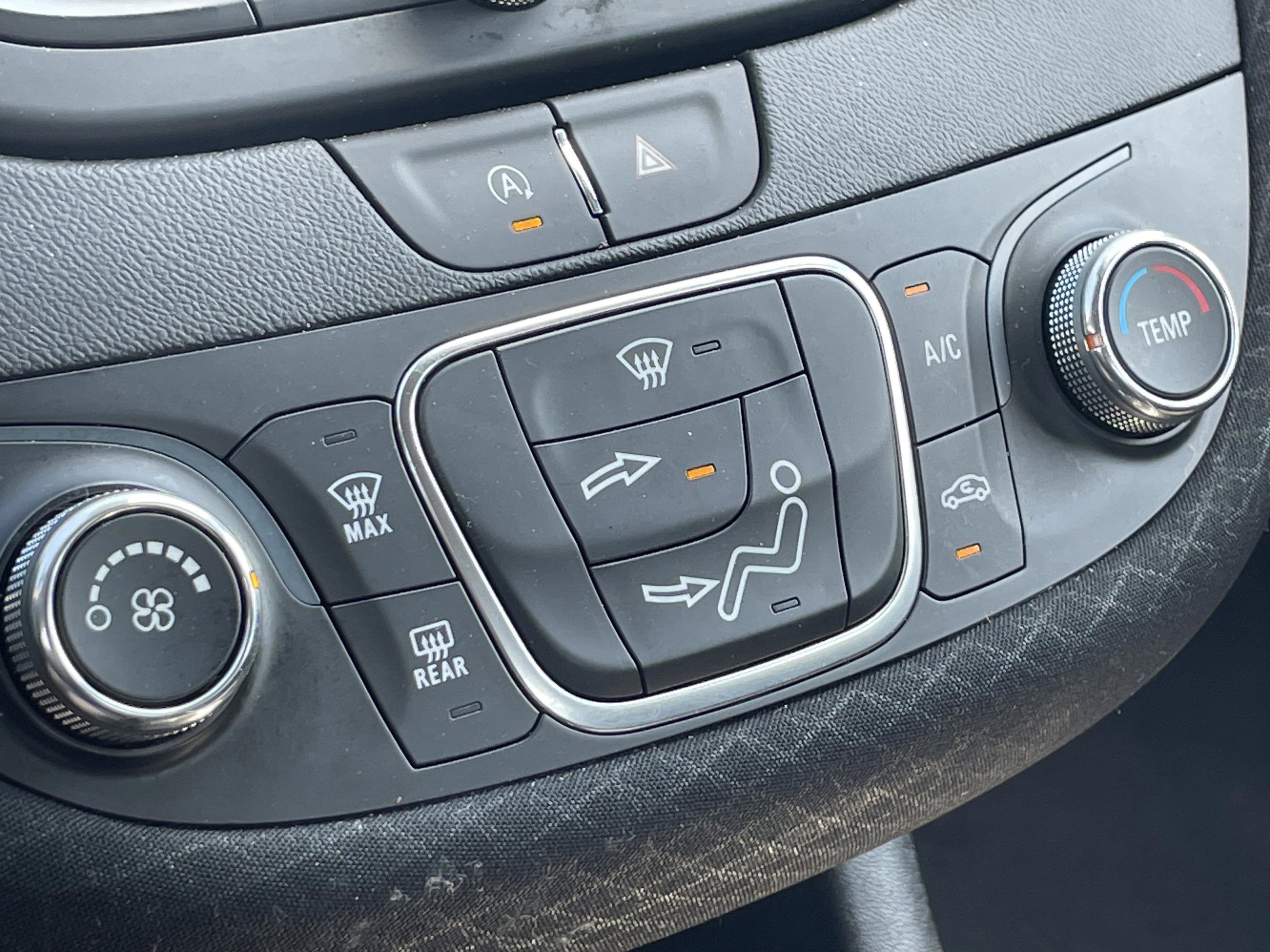 2024 Chevrolet Malibu LS 1FL