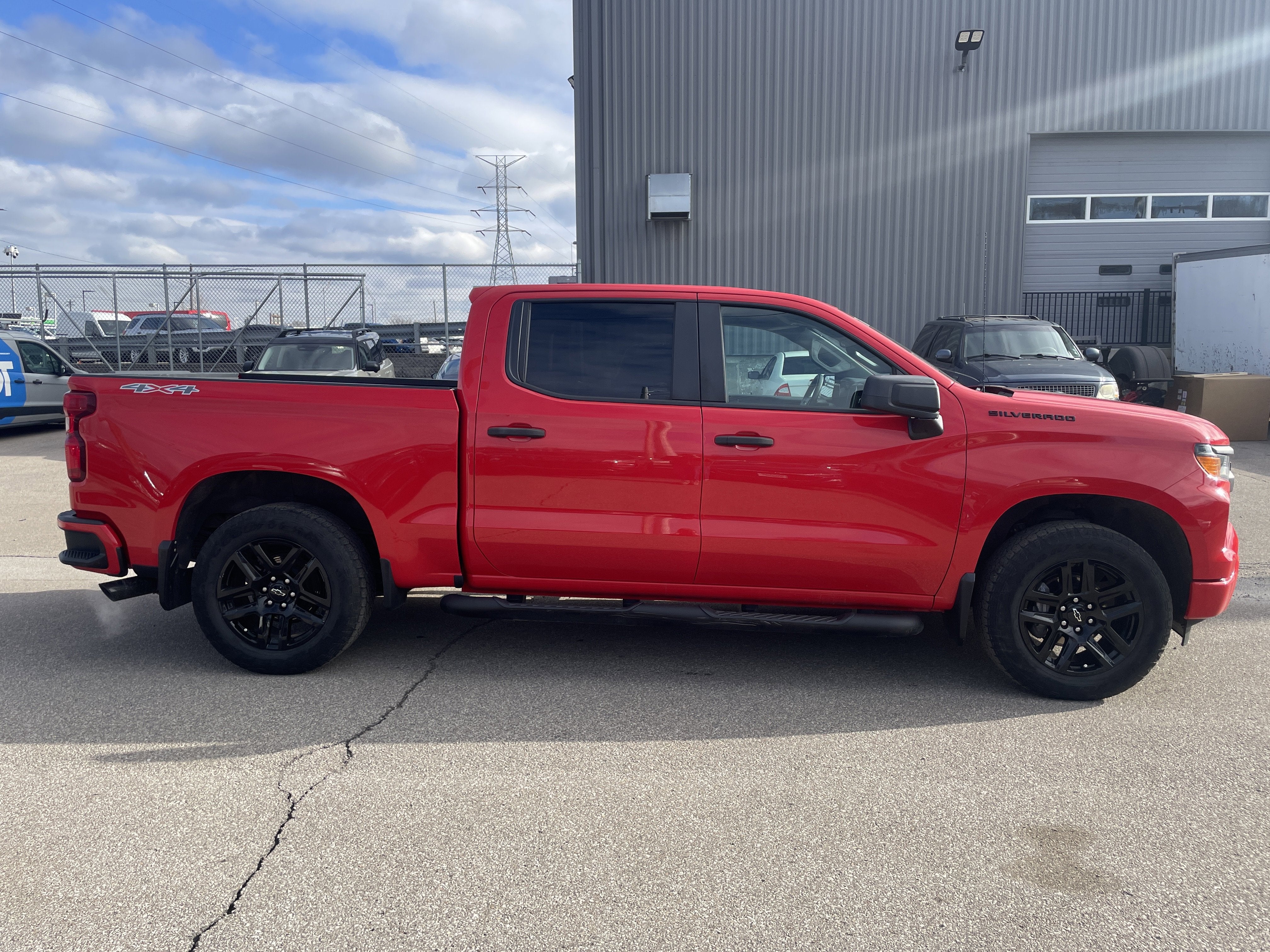 2023 Chevrolet Silverado 1500 Custom