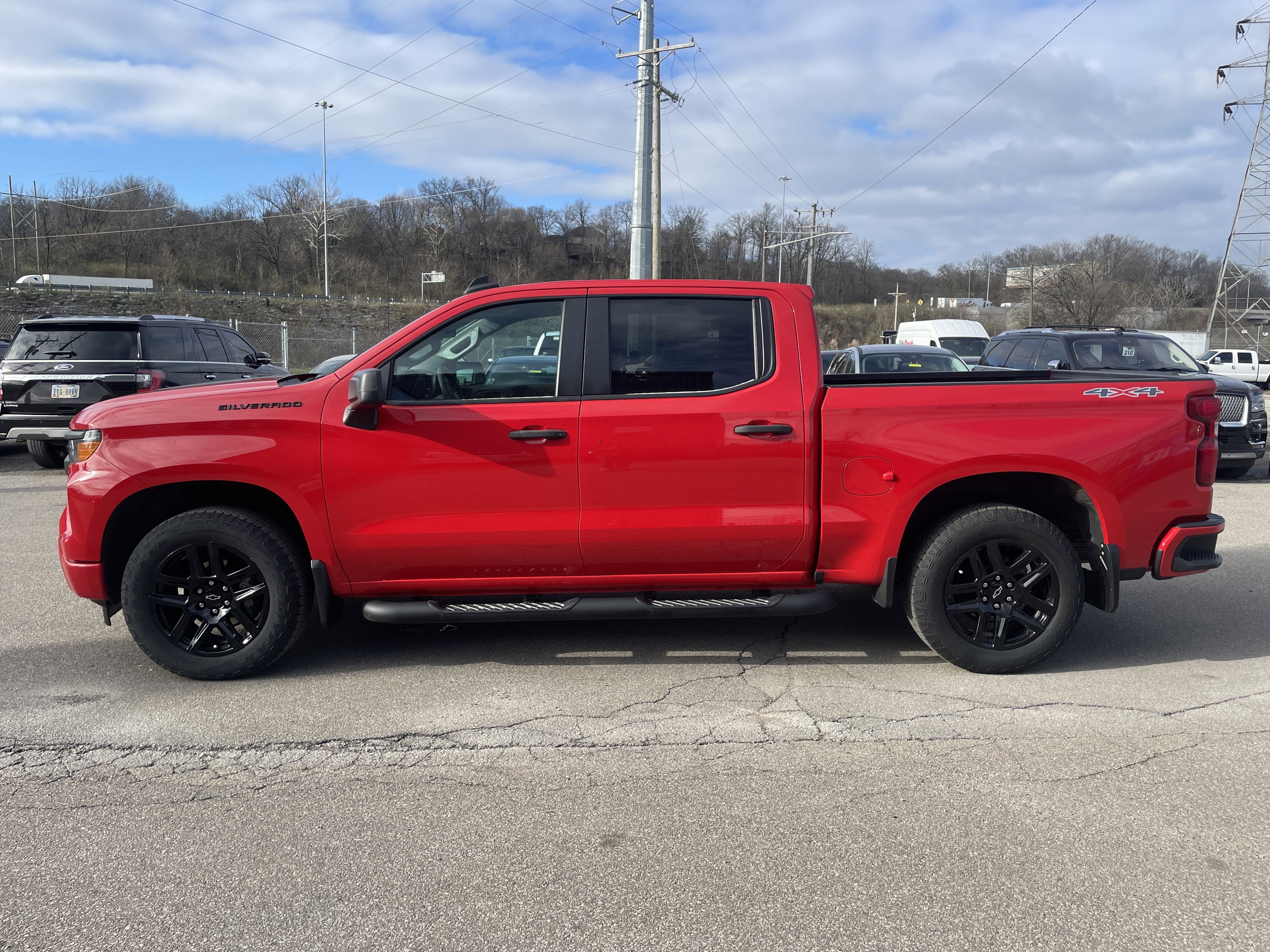 2023 Chevrolet Silverado 1500 Custom