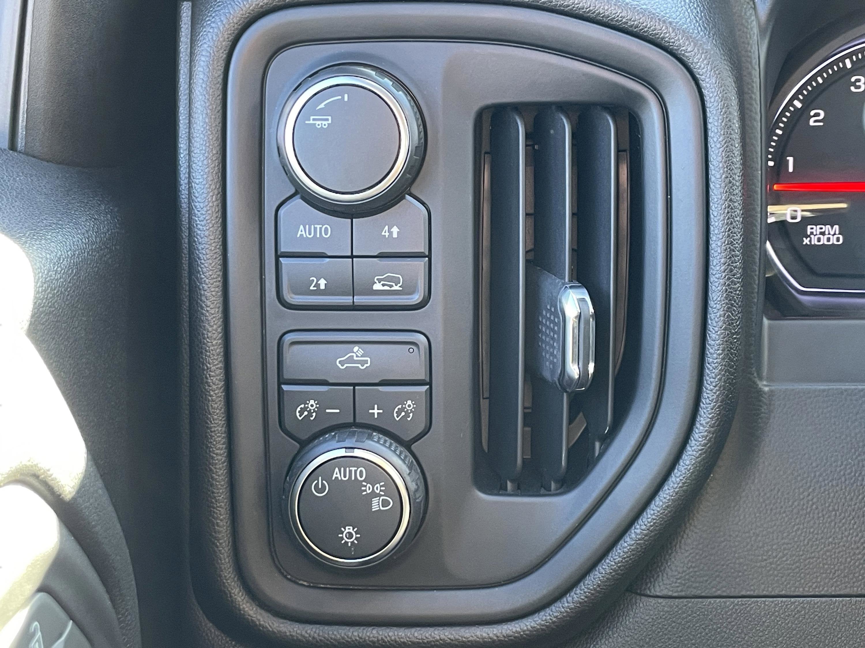 2019 Chevrolet Silverado 1500 Custom