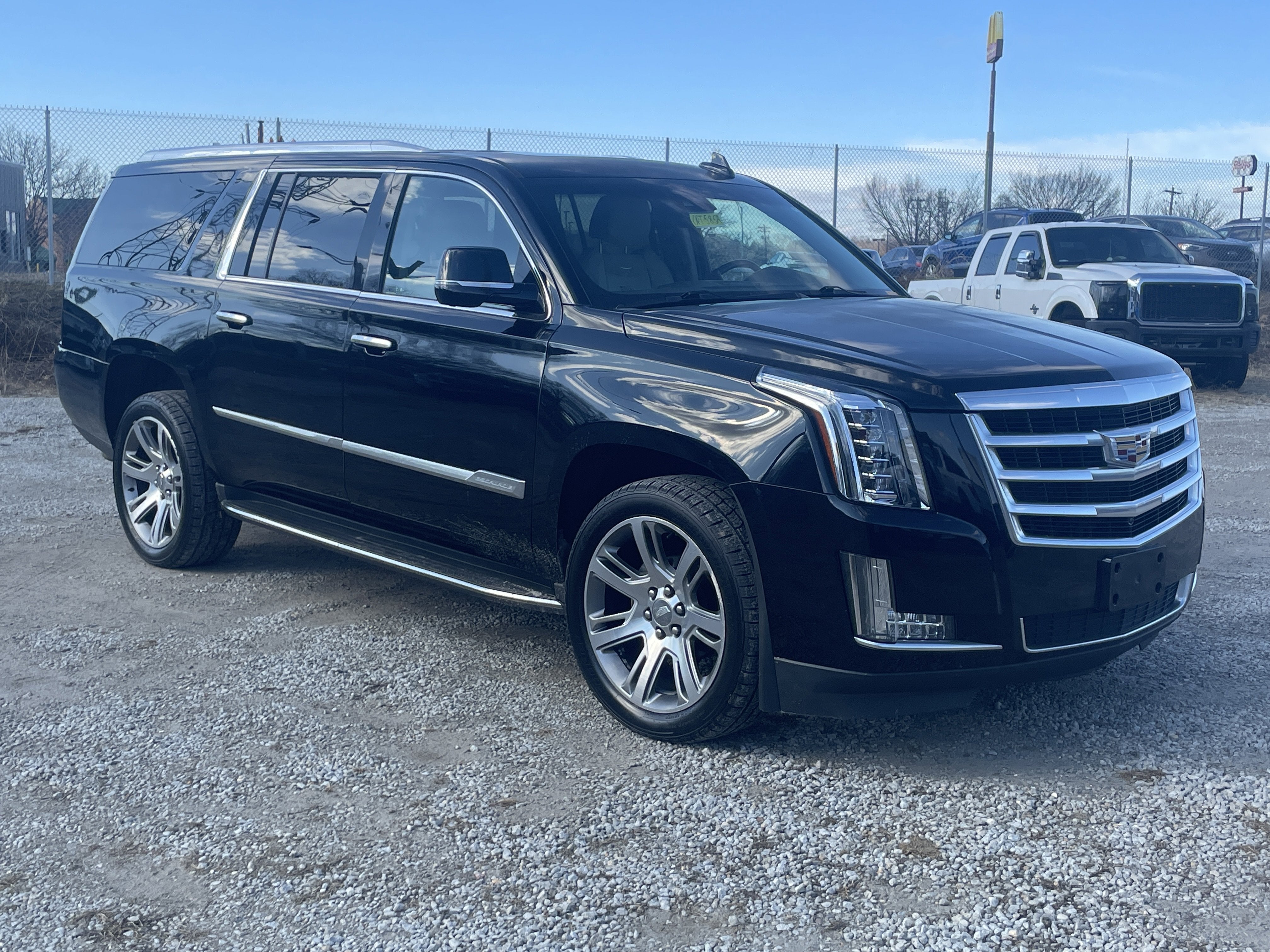 2016 Cadillac Escalade ESV Luxury