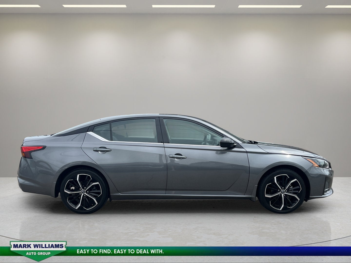 2025 Nissan Altima 2.5 SR