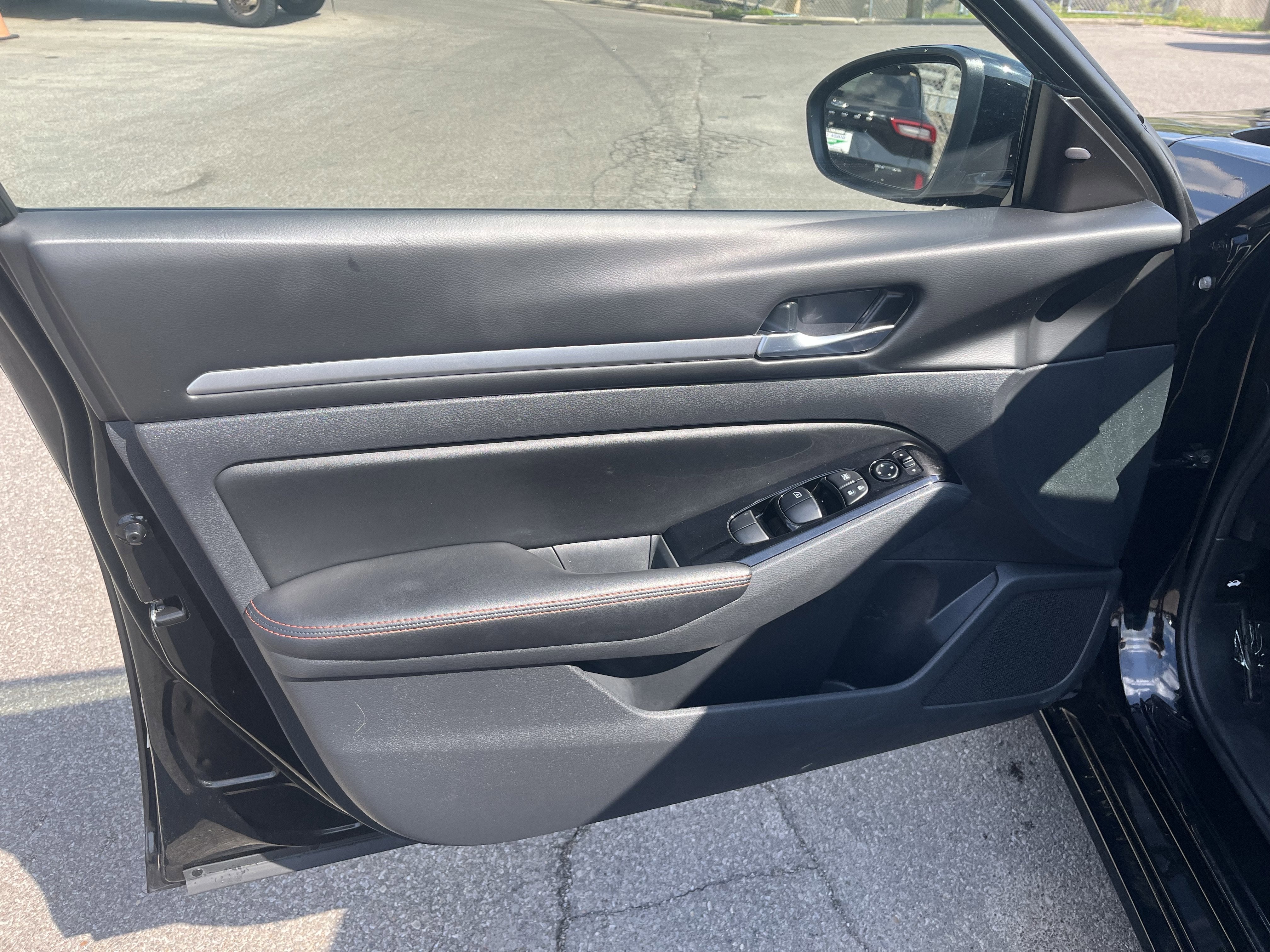 2025 Nissan Altima 2.5 SR