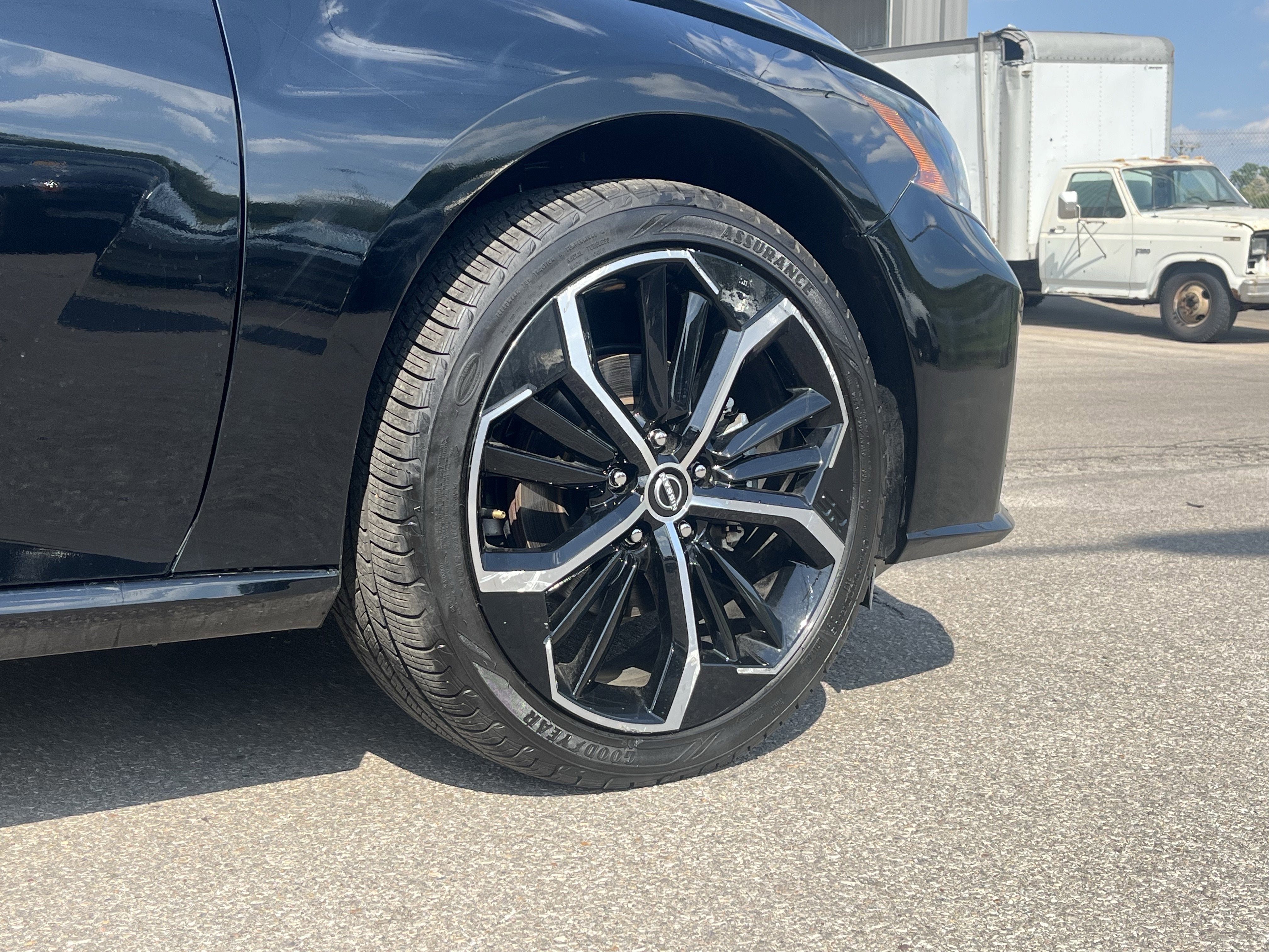 2025 Nissan Altima 2.5 SR