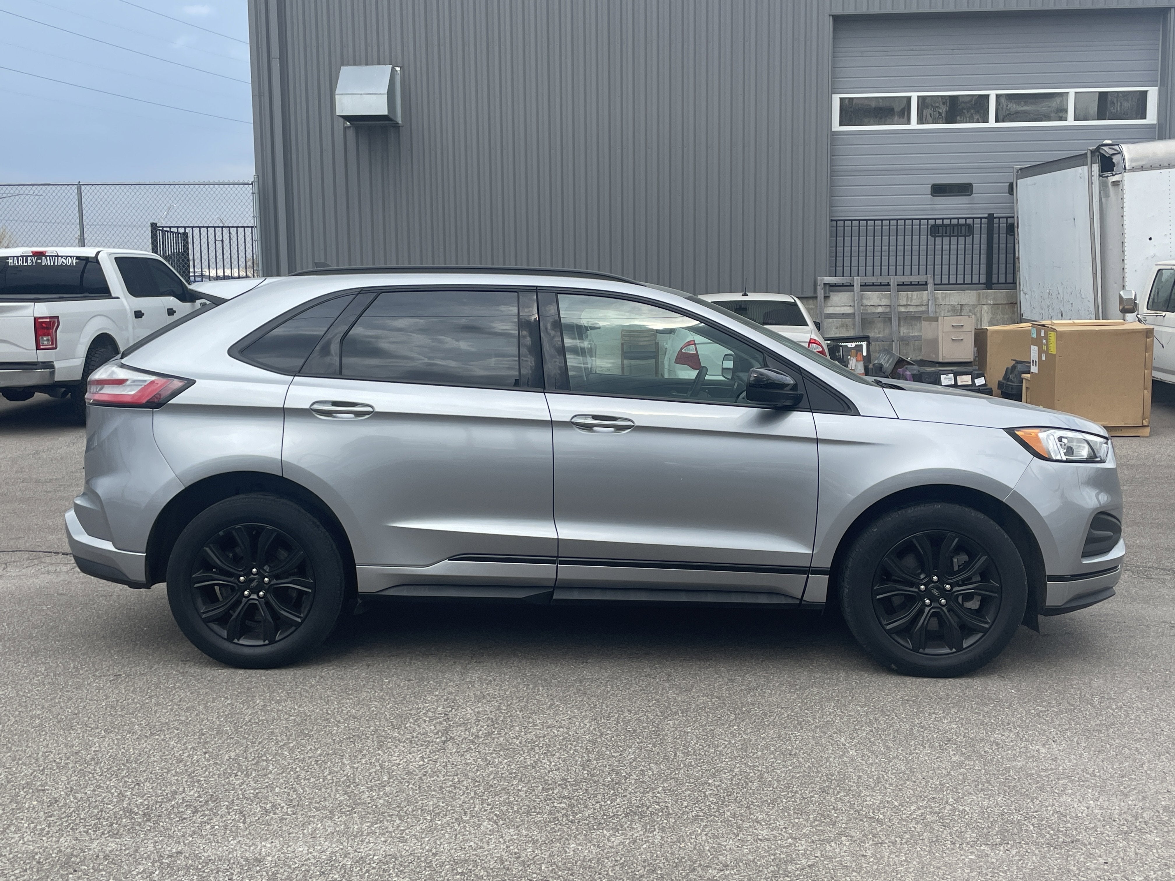 2022 Ford Edge SE