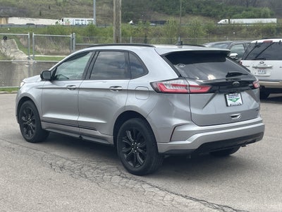 2022 Ford Edge SE