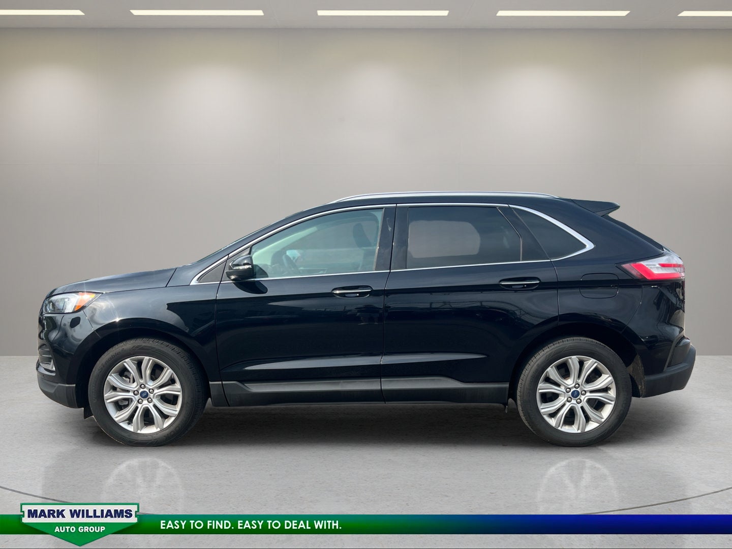 2022 Ford Edge Titanium