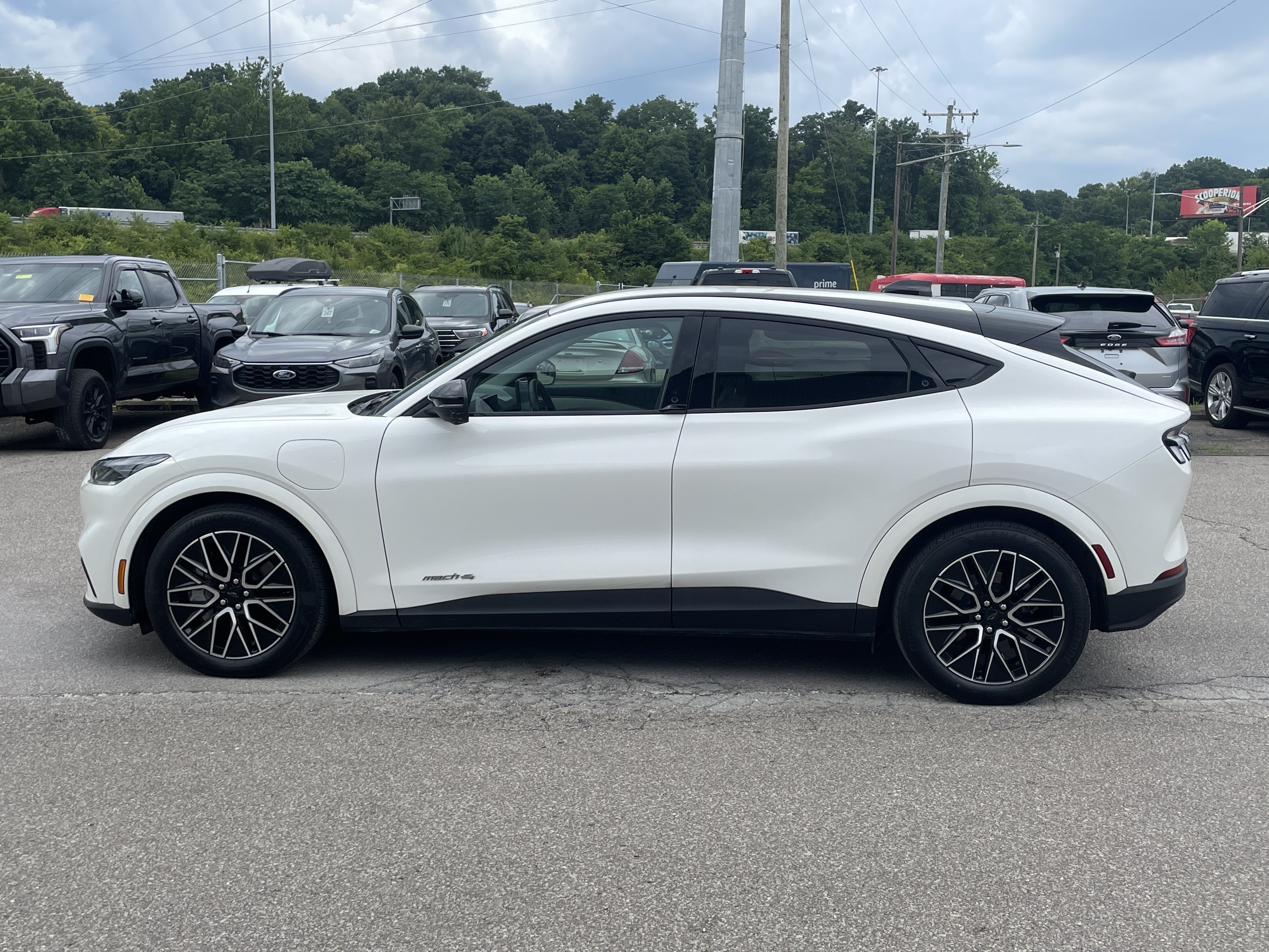 2025 Ford Mustang Mach-E Premium