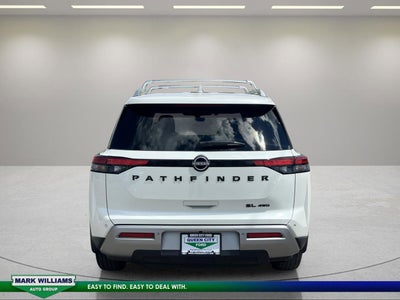 2023 Nissan Pathfinder SL