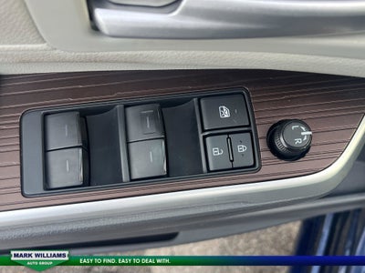 2021 Toyota Sienna XLE 8 Passenger