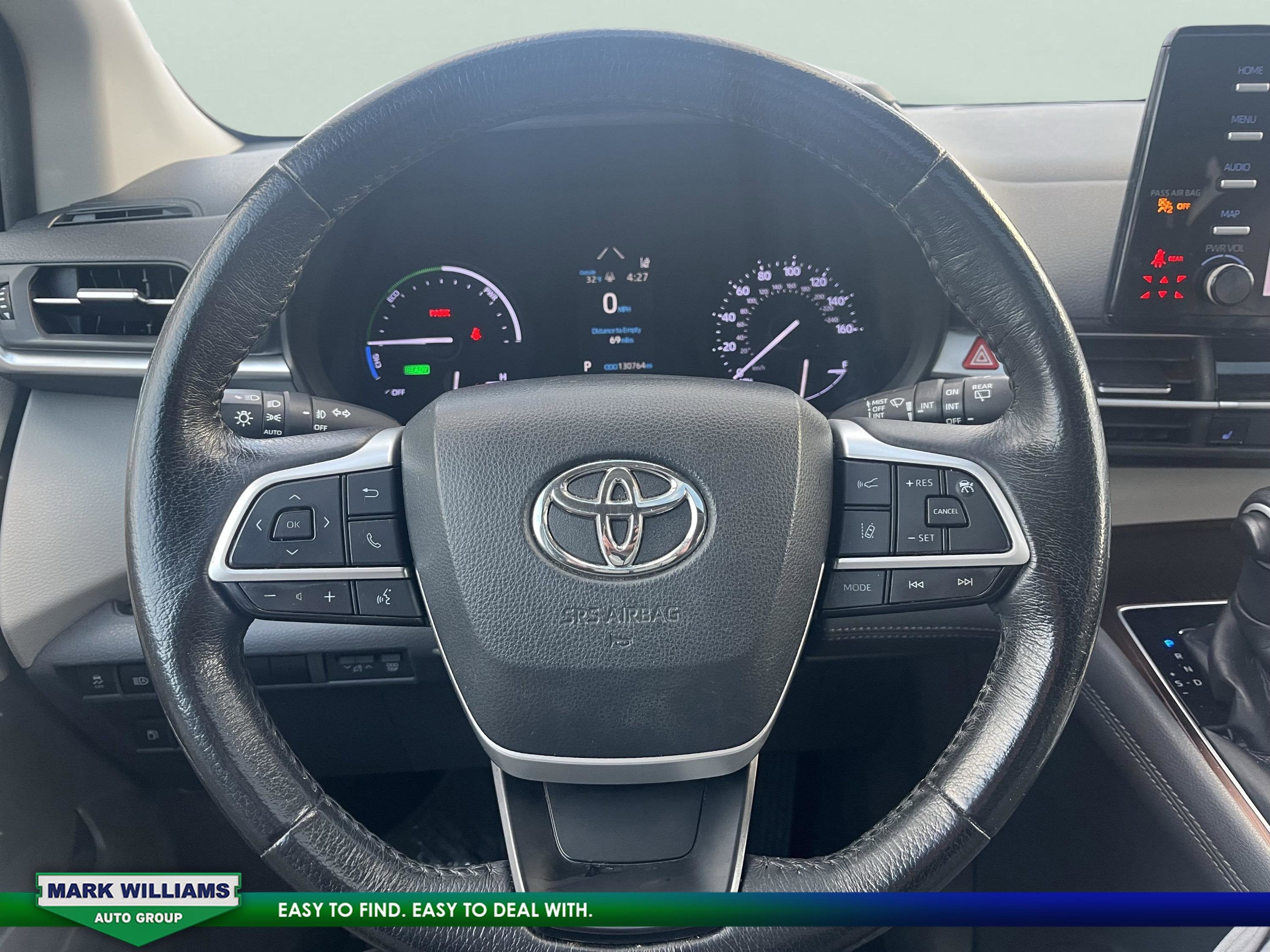 2021 Toyota Sienna XLE 8 Passenger