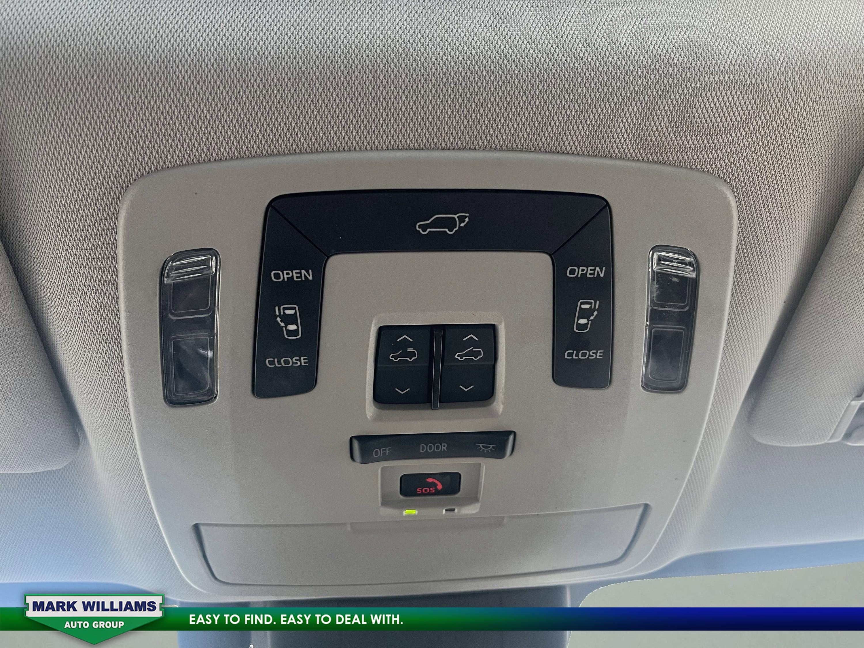 2021 Toyota Sienna XLE 8 Passenger