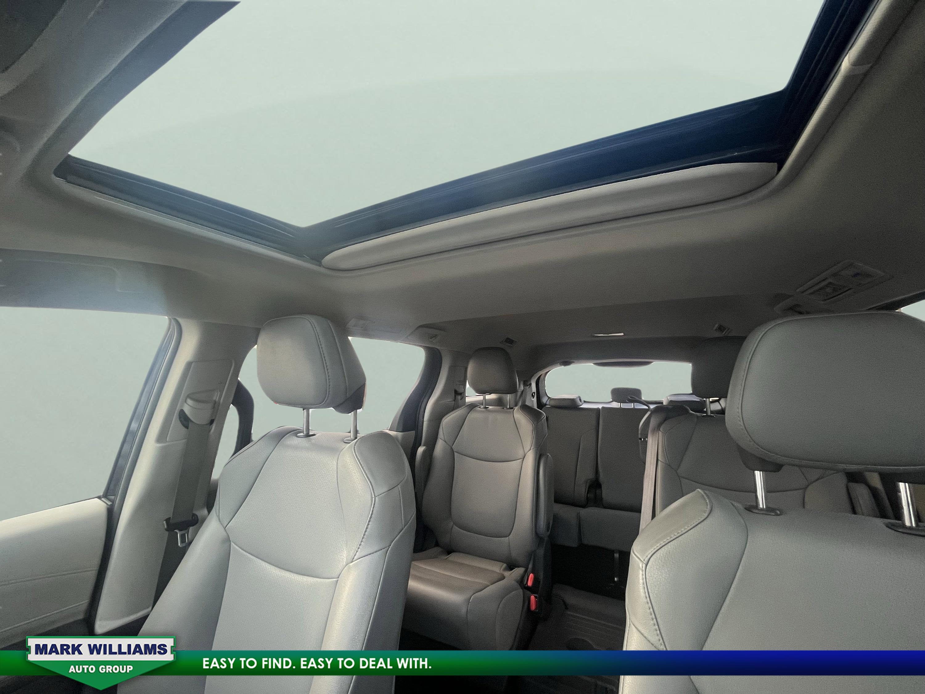 2021 Toyota Sienna XLE 8 Passenger