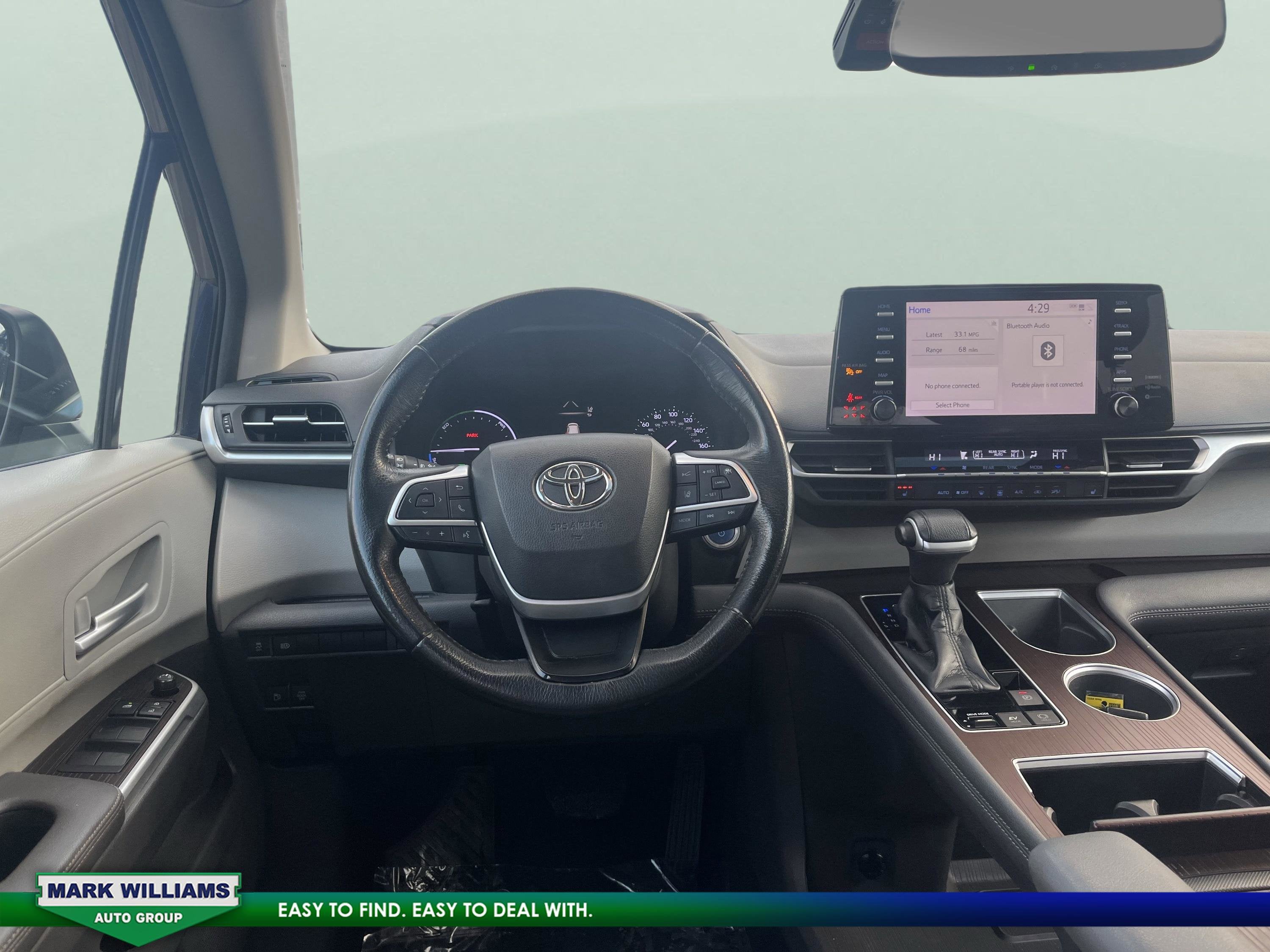 2021 Toyota Sienna XLE 8 Passenger