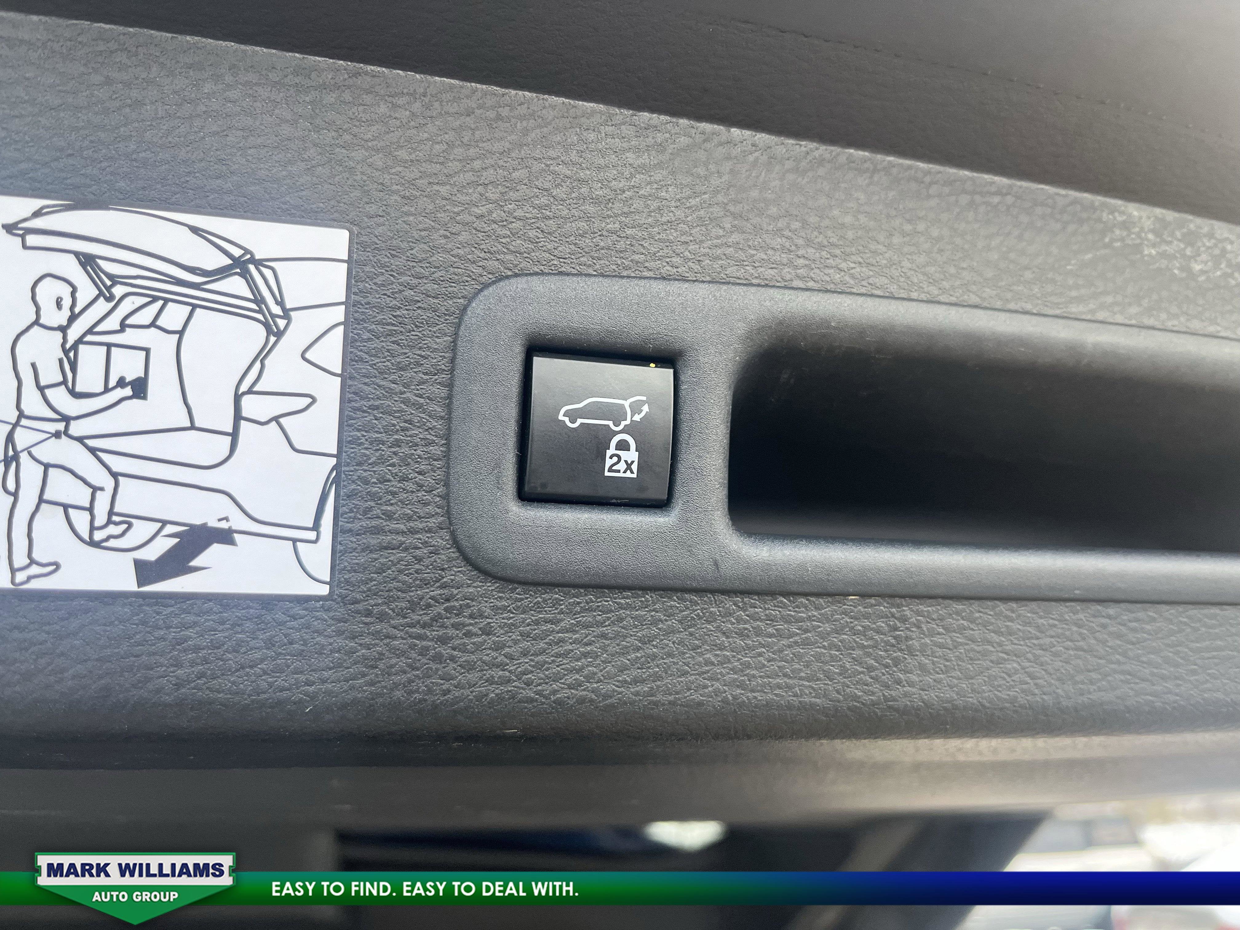 2021 Toyota Sienna XLE 8 Passenger