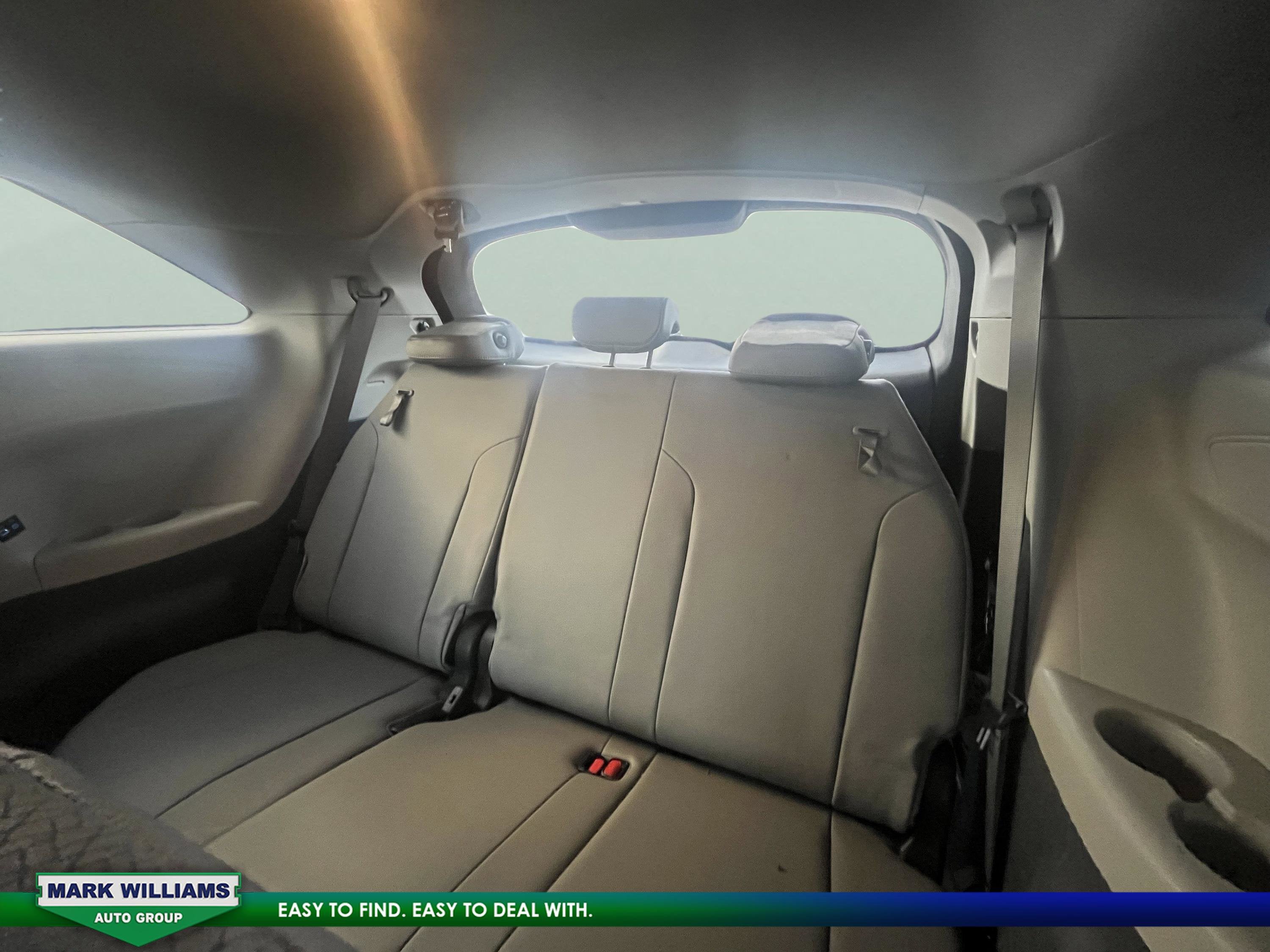 2021 Toyota Sienna XLE 8 Passenger