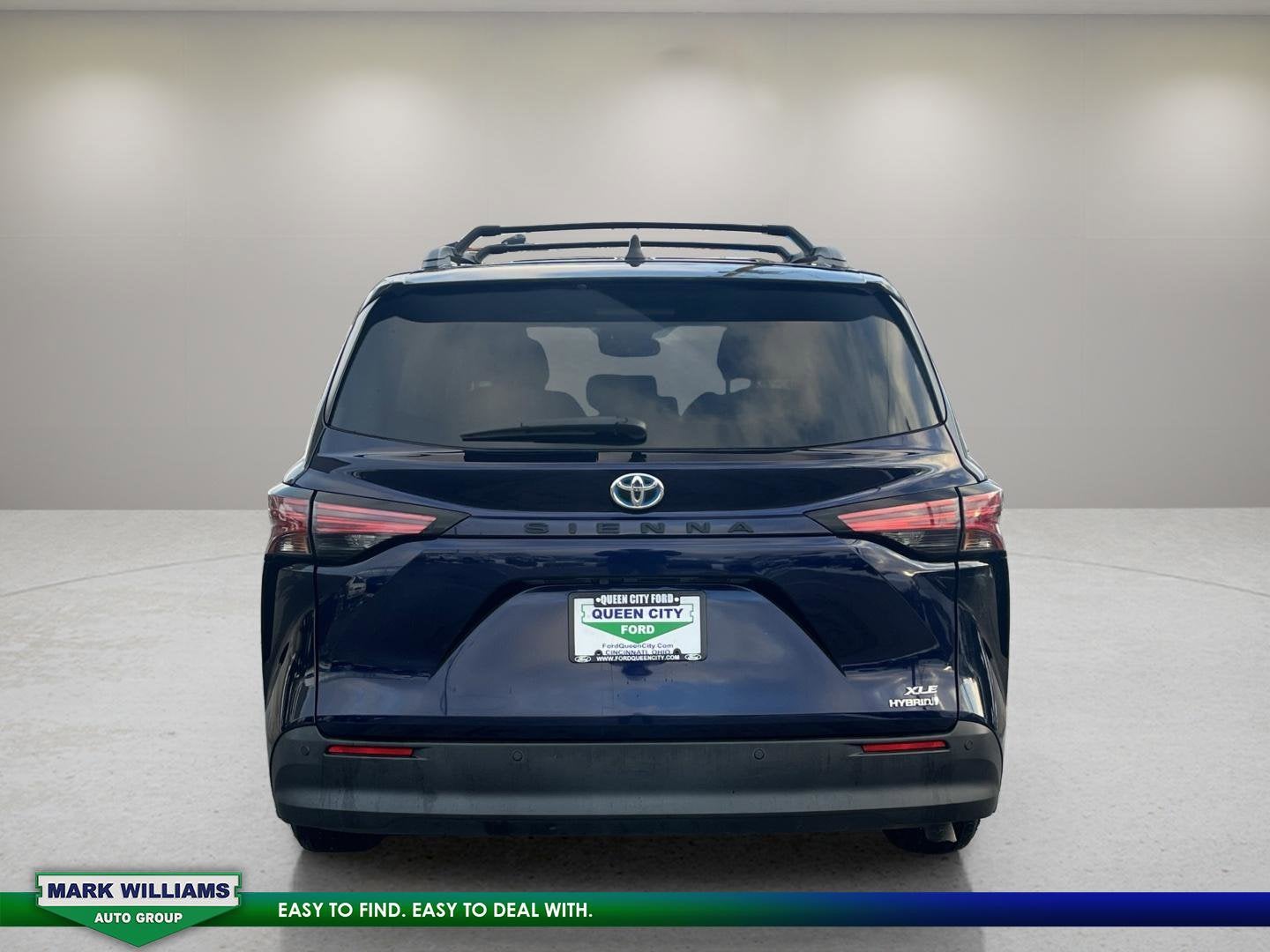 2021 Toyota Sienna XLE 8 Passenger