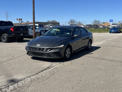 2025 Hyundai Elantra SE