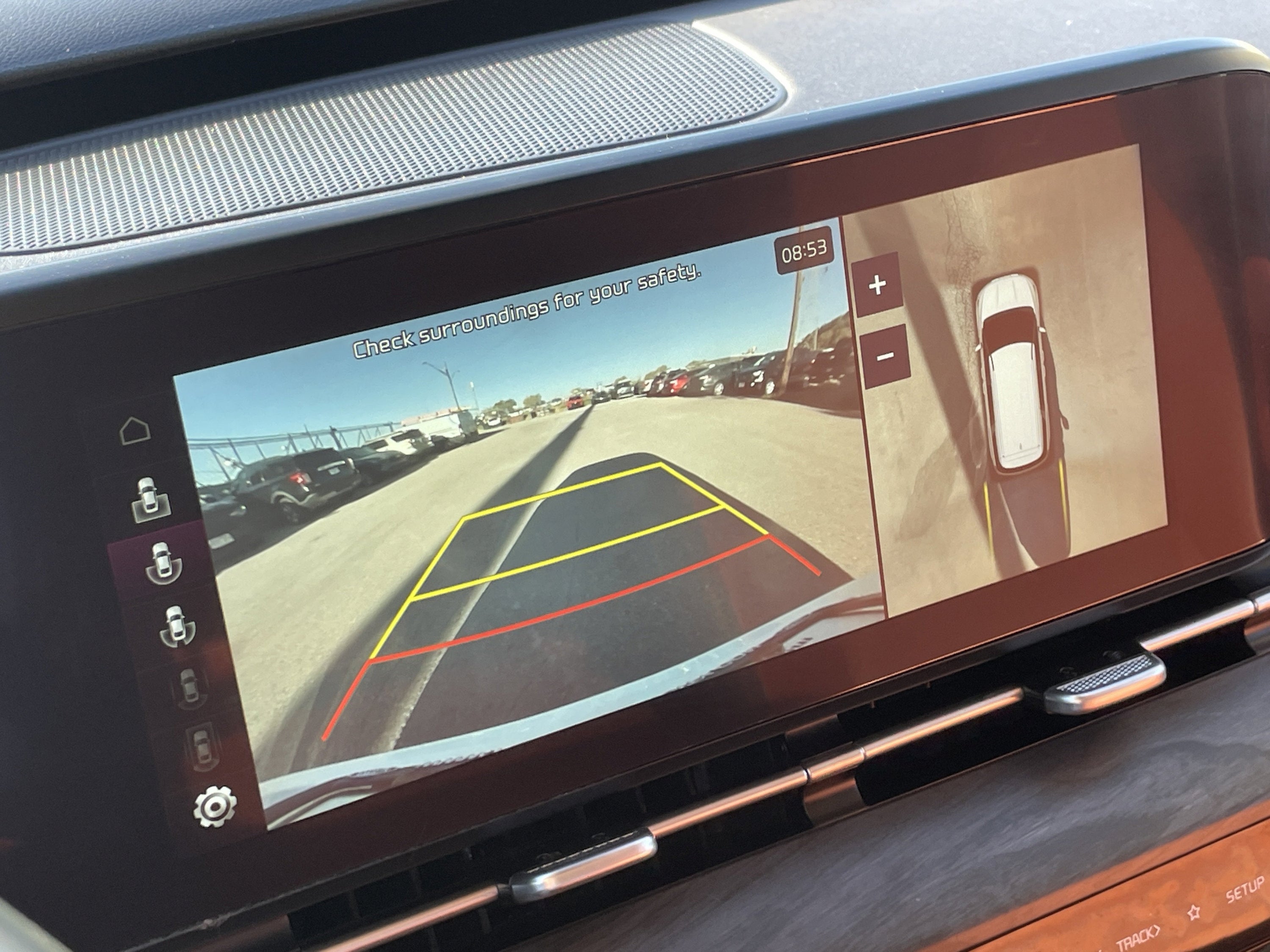 2024 Kia Carnival SX