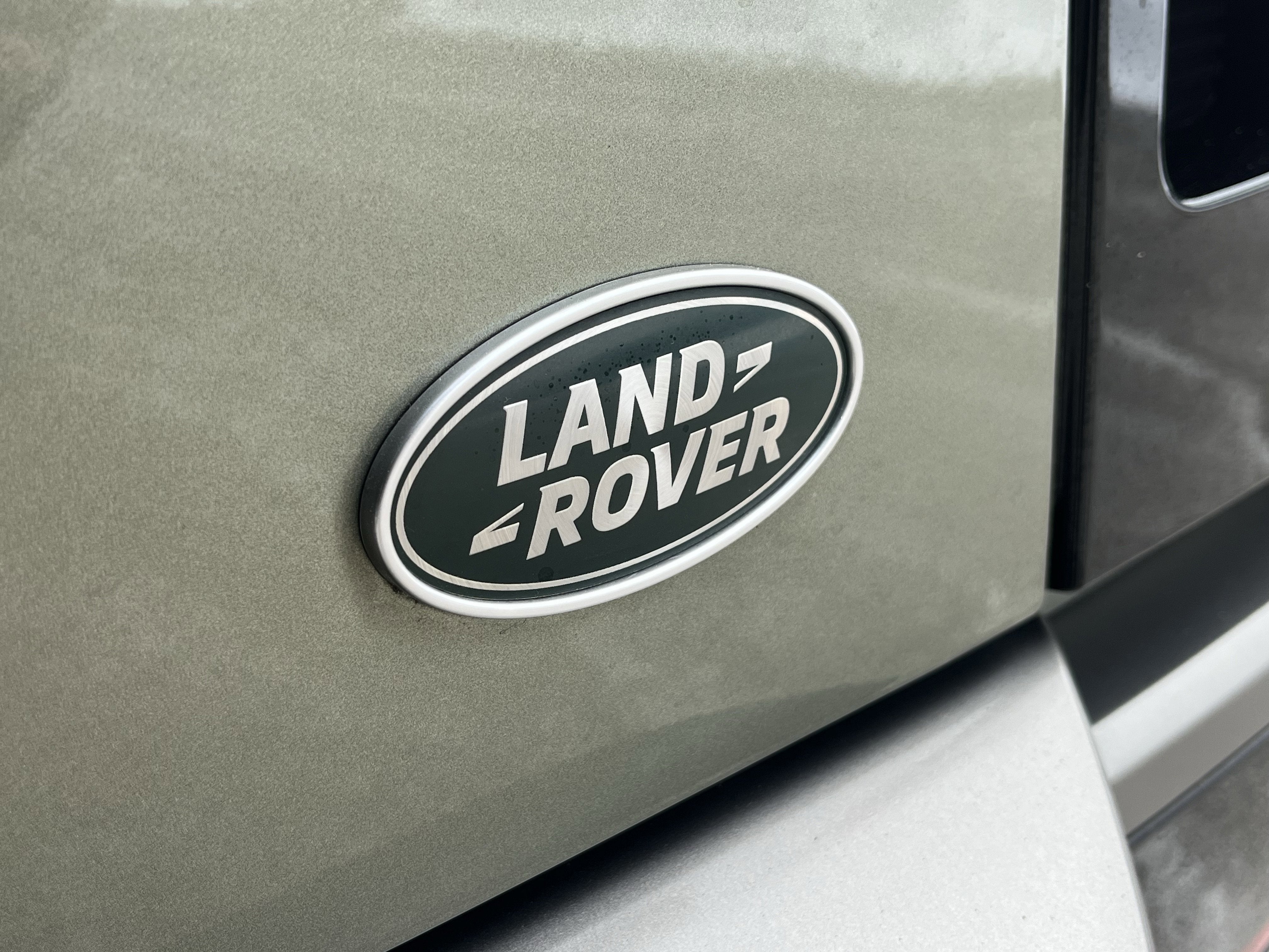 2023 Land Rover Defender 90 X-Dynamic SE