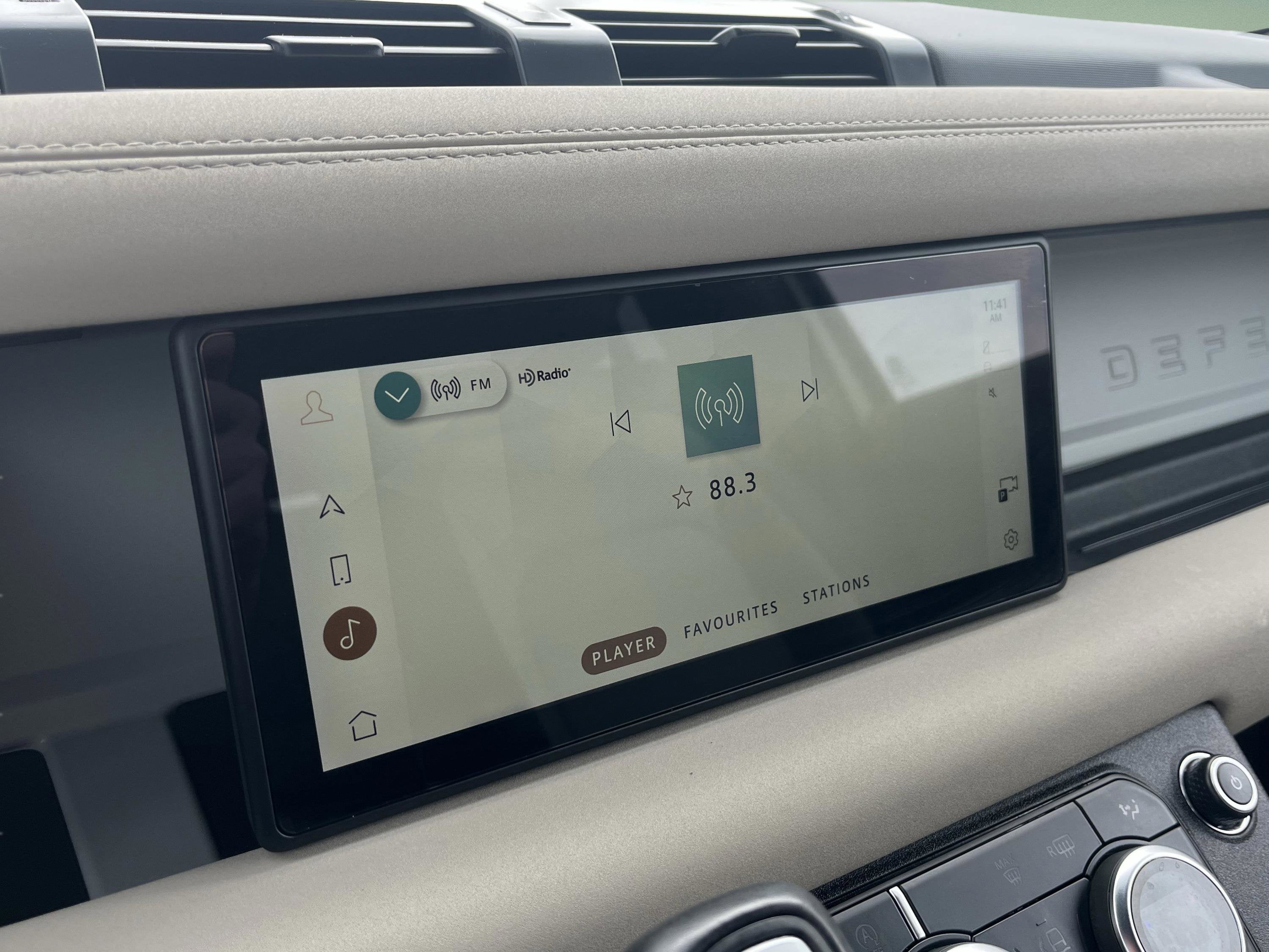 2023 Land Rover Defender 90 X-Dynamic SE