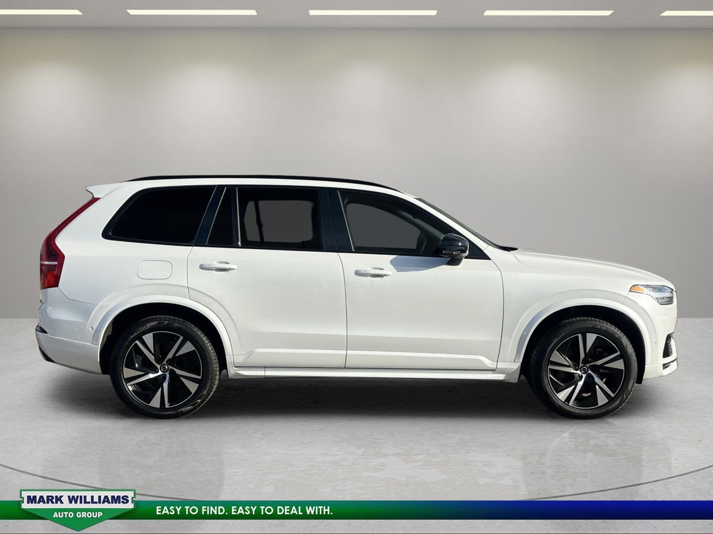 2023 Volvo XC90 Recharge Plug-In Hybrid T8 Plus Dark Theme 7 Passenger