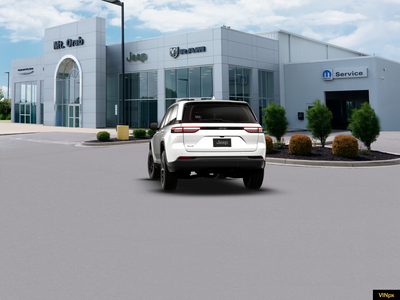 2026 Jeep Grand Cherokee Laredo