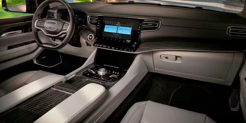 2024 Jeep Wagoneer Interior and Technology